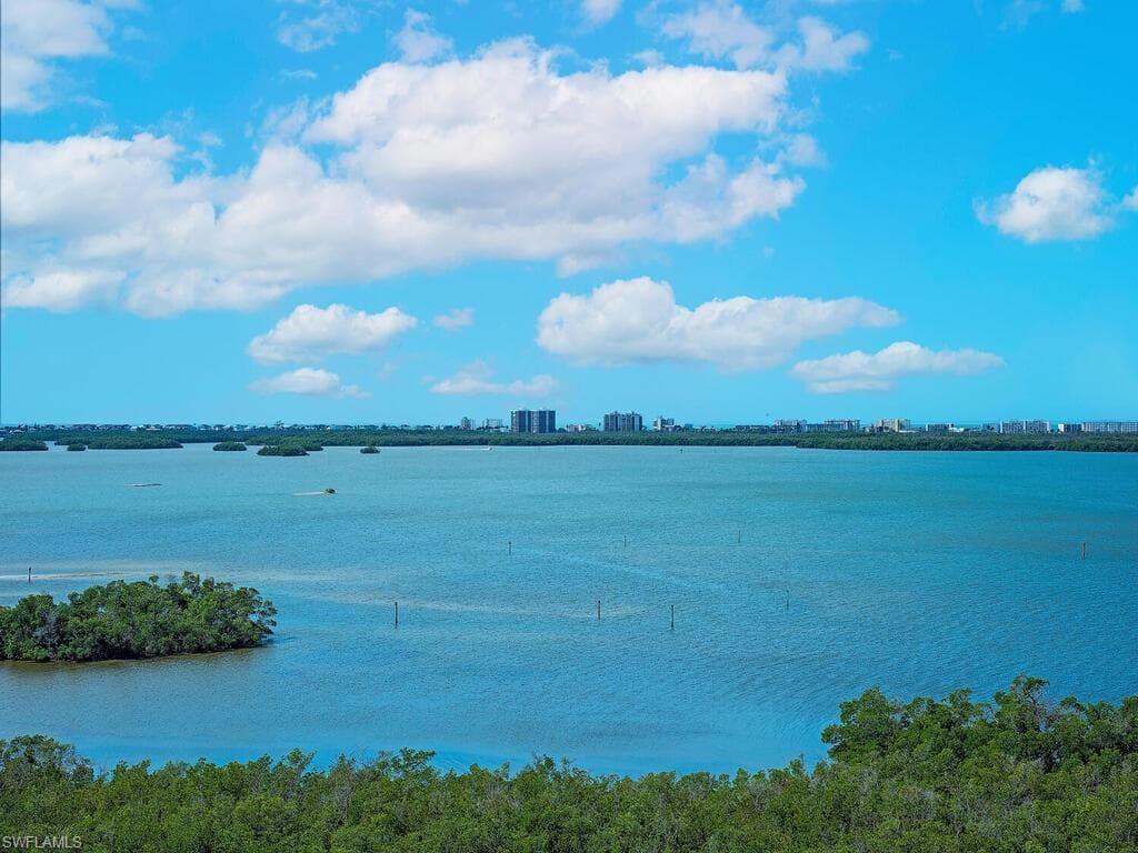 5051 Pelican Colony BLVD 903 BONITA SPRINGS, FL 34134
