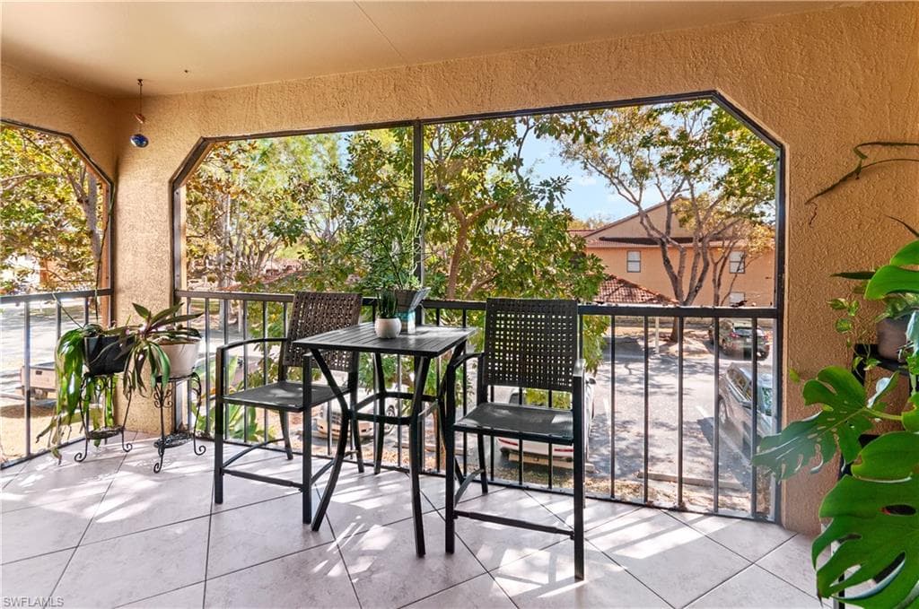 2226 Arbour Walk CIR 1921 NAPLES, FL 34109