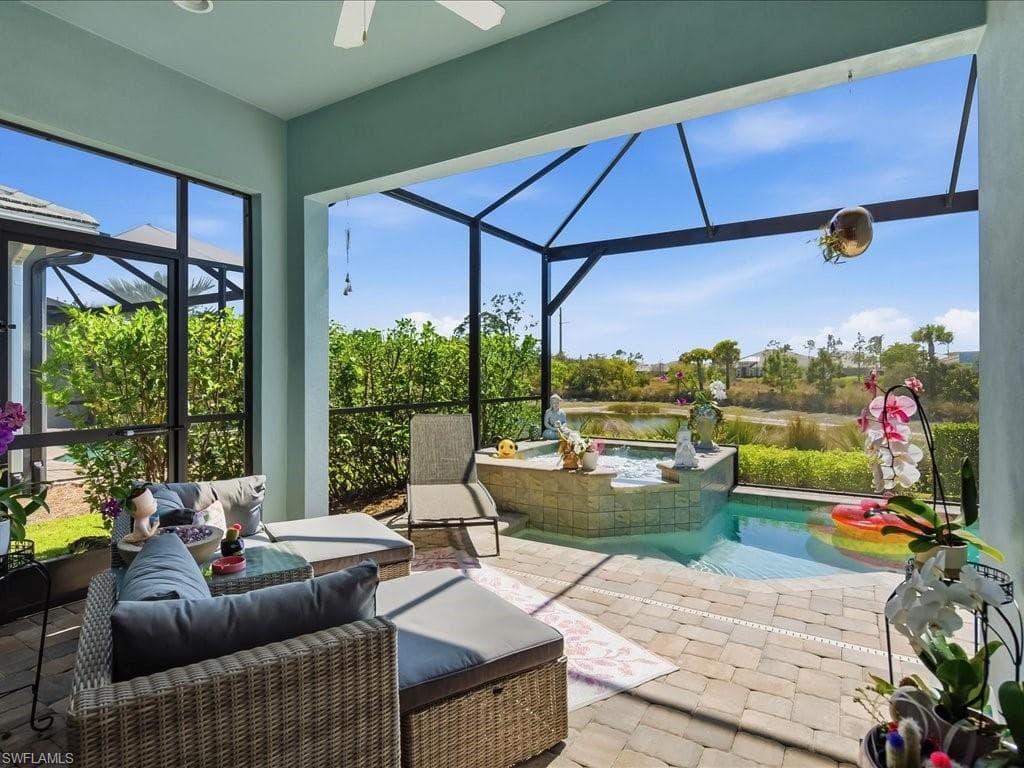 6827 Saona CT NAPLES, FL 34113