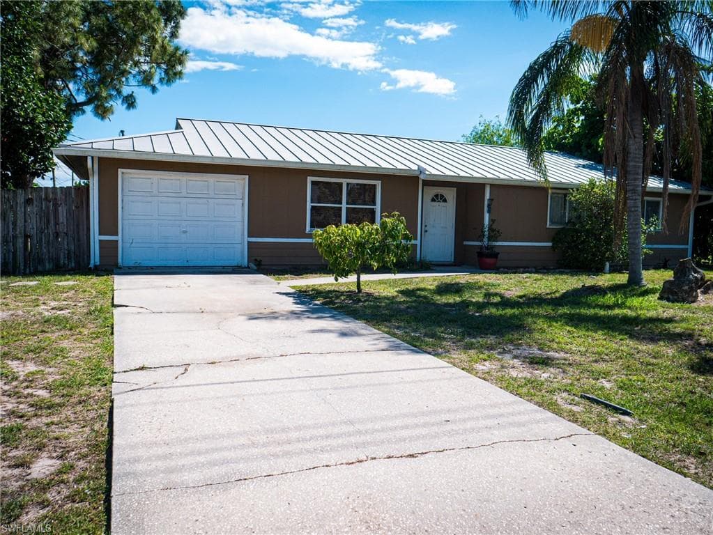 9140 San Carlos BLVD FORT MYERS, FL 33967