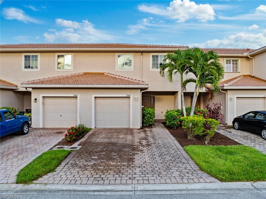 3940 Cherrybrook LOOP FORT MYERS, FL 33966