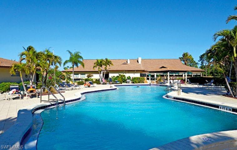 239 Palm DR 2 NAPLES, FL 34112
