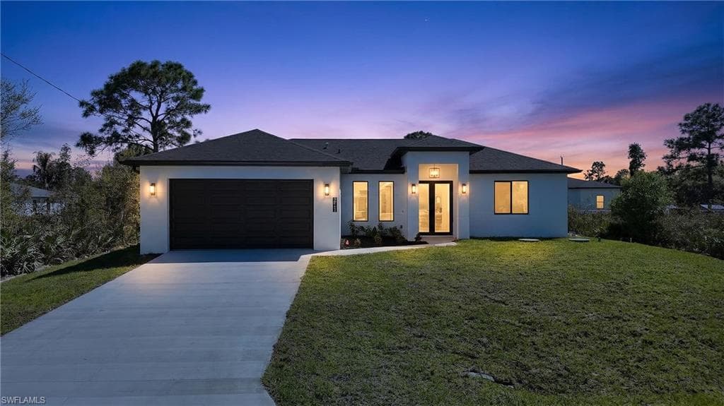 2711 39th ST W LEHIGH ACRES, FL 33971