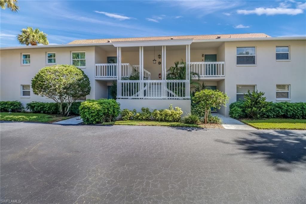 3200 Binnacle DR D3 NAPLES, FL 34103