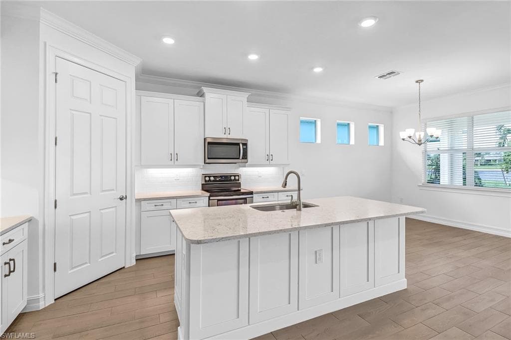 317 Spiaggio CT NAPLES, FL 34114