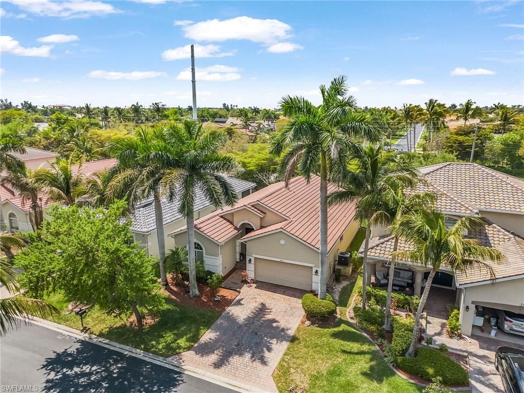 8446 Sumner AVE FORT MYERS, FL 33908