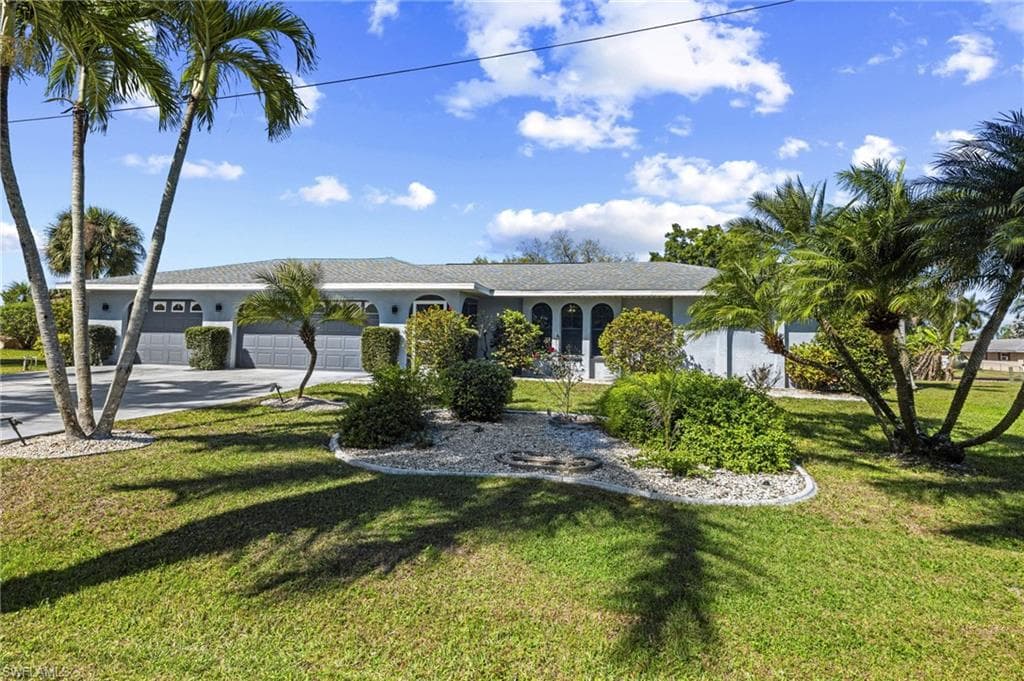 241 Connecticut AVE FORT MYERS, FL 33905