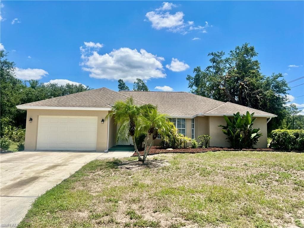 500 Lake AVE LEHIGH ACRES, FL 33972