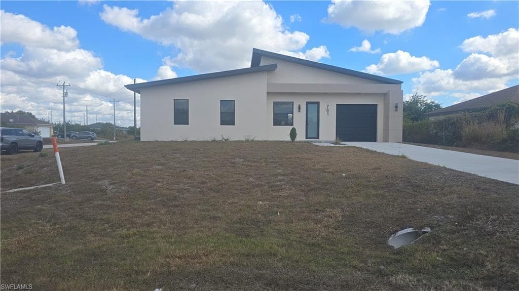 761 Bell BLVD S LEHIGH ACRES, FL 33974