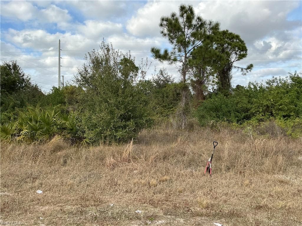 55 HANNA AVE S LEHIGH ACRES, FL 33976