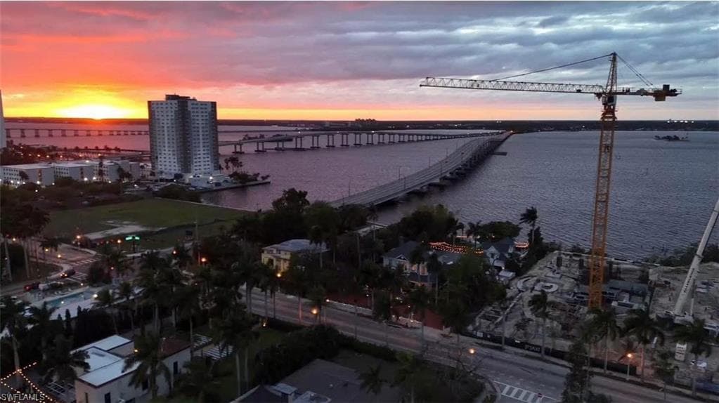 2583 1st ST 1301 FORT MYERS, FL 33901