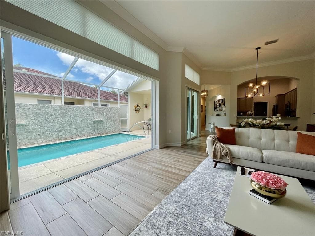 1628 Cayman CT 2 NAPLES, FL 34119