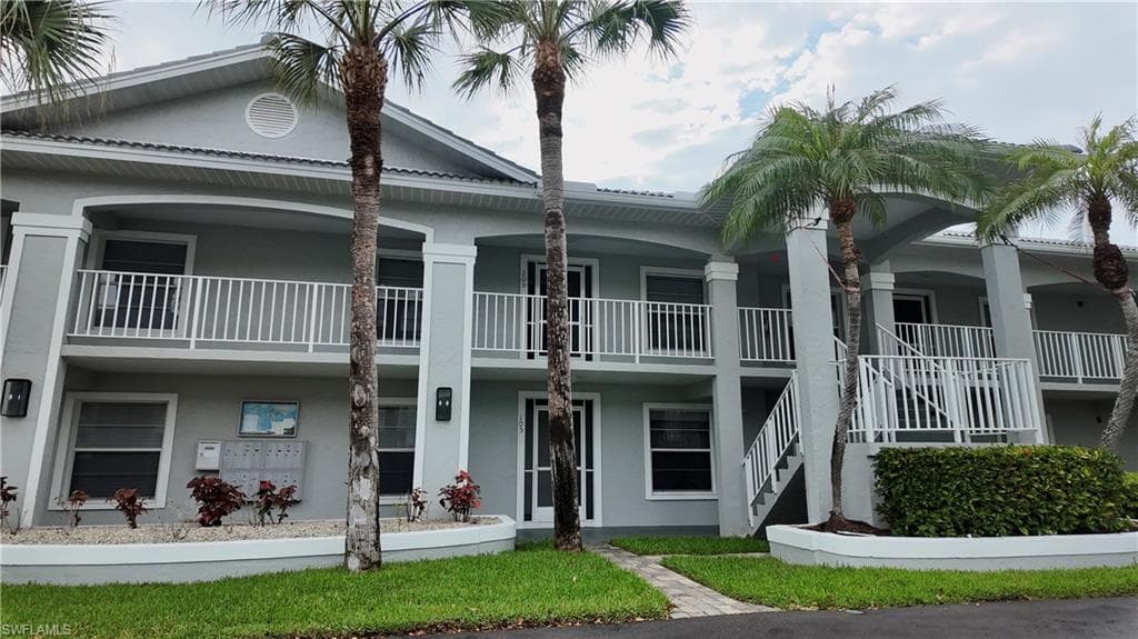 509 Roma CT 108 NAPLES, FL 34110
