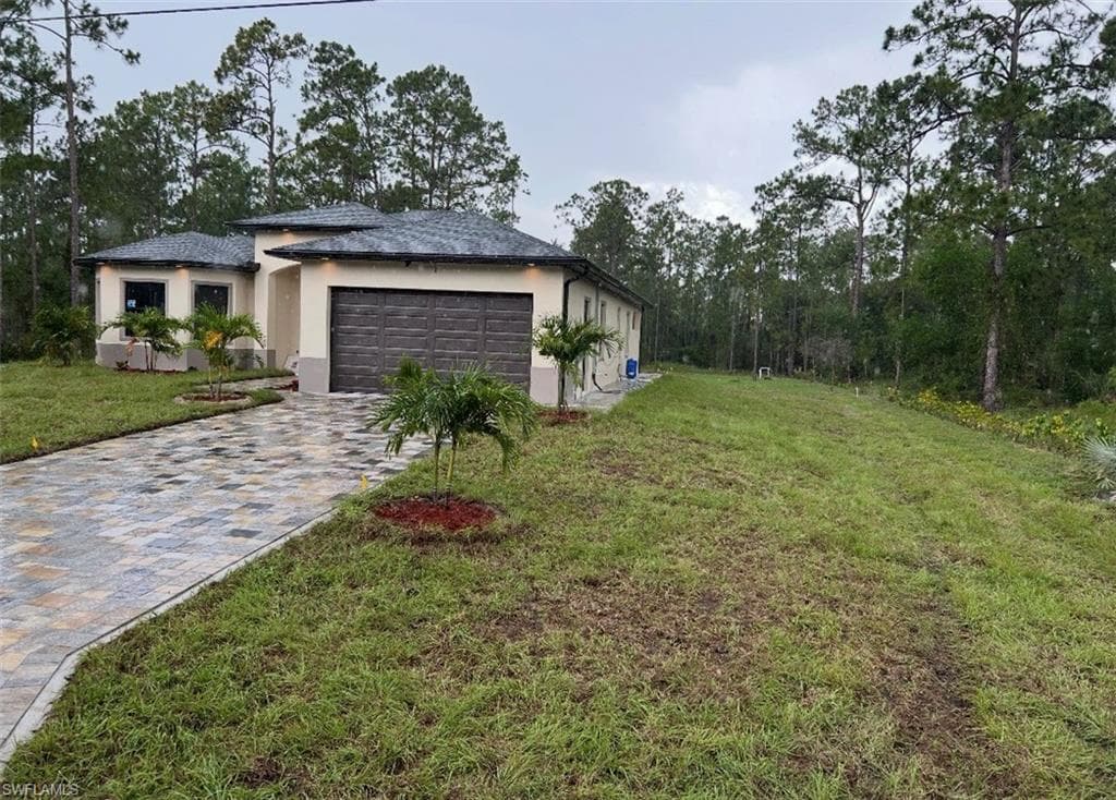 1105 Cortez AVE LEHIGH ACRES, FL 33972
