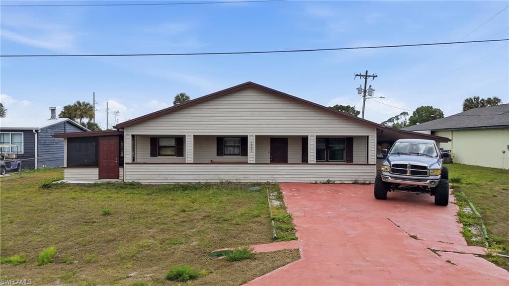2405 Zoysia LN NORTH FORT MYERS, FL 33917