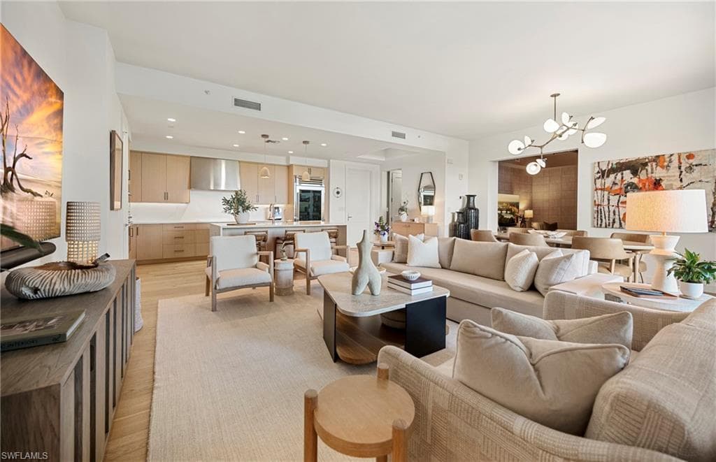 1115 Central AVE 443 NAPLES, FL 34102
