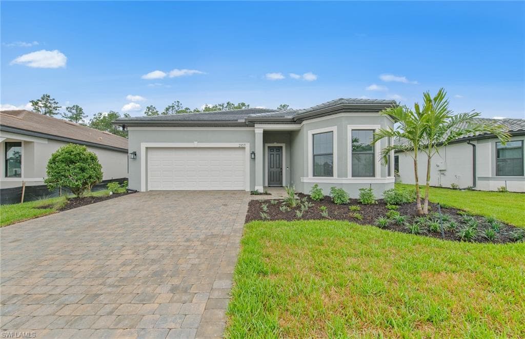 2107 Freemont WAY NAPLES, FL 34120