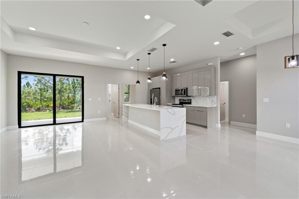 2903 37th ST W LEHIGH ACRES, FL 33971