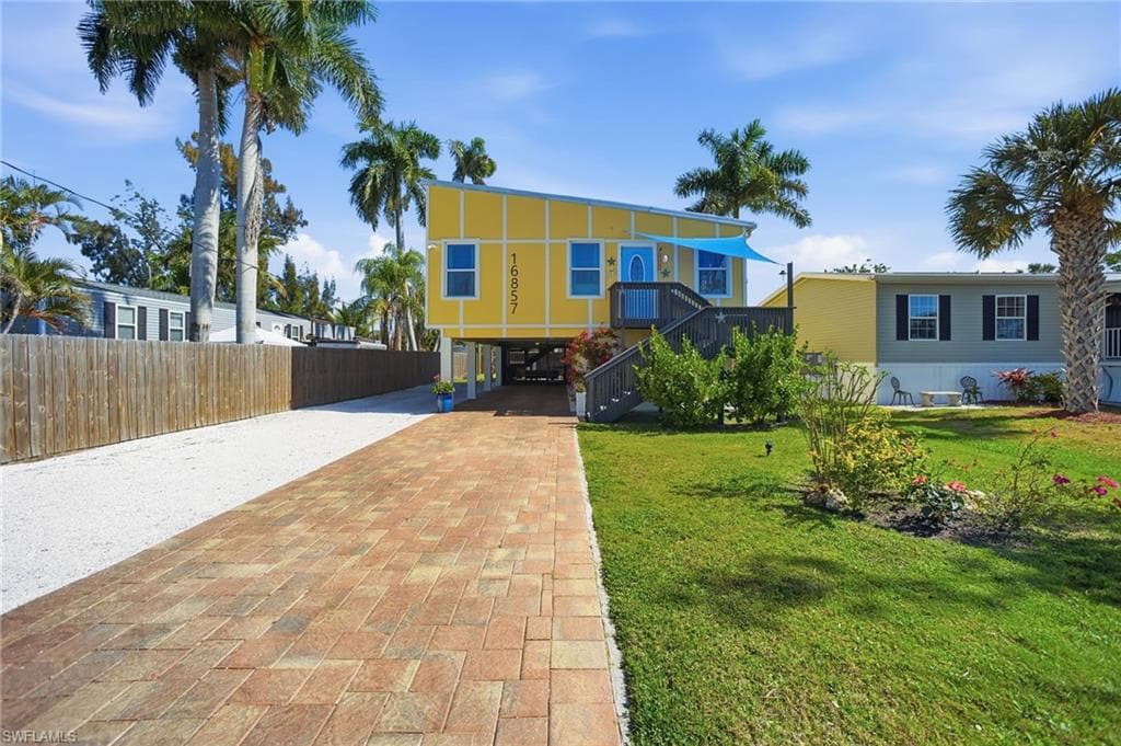 16857 Windcrest DR FORT MYERS, FL 33908