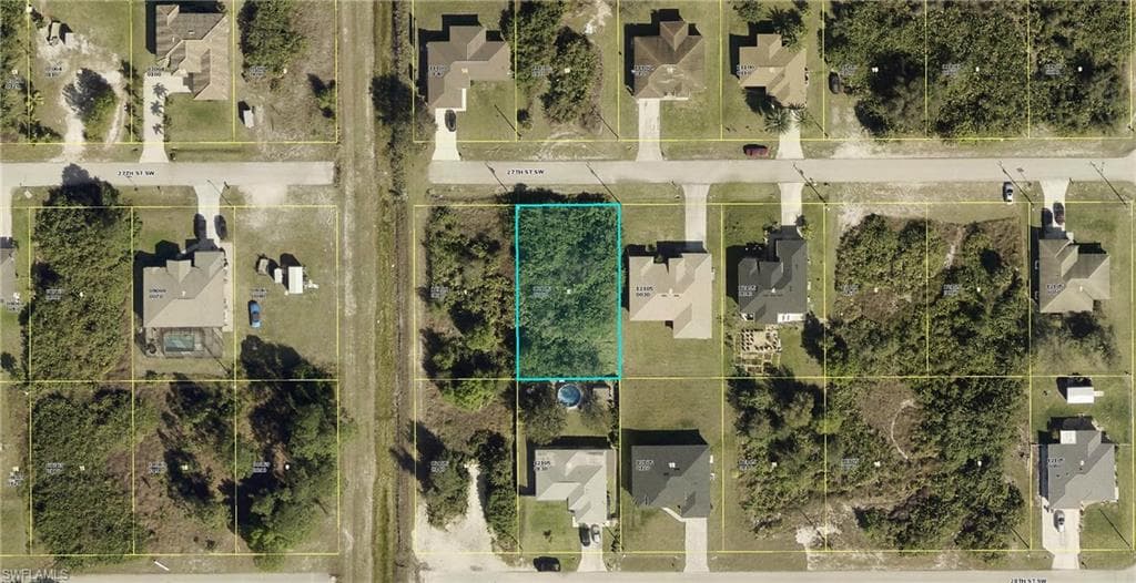 3811 27th ST SW LEHIGH ACRES, FL 33976