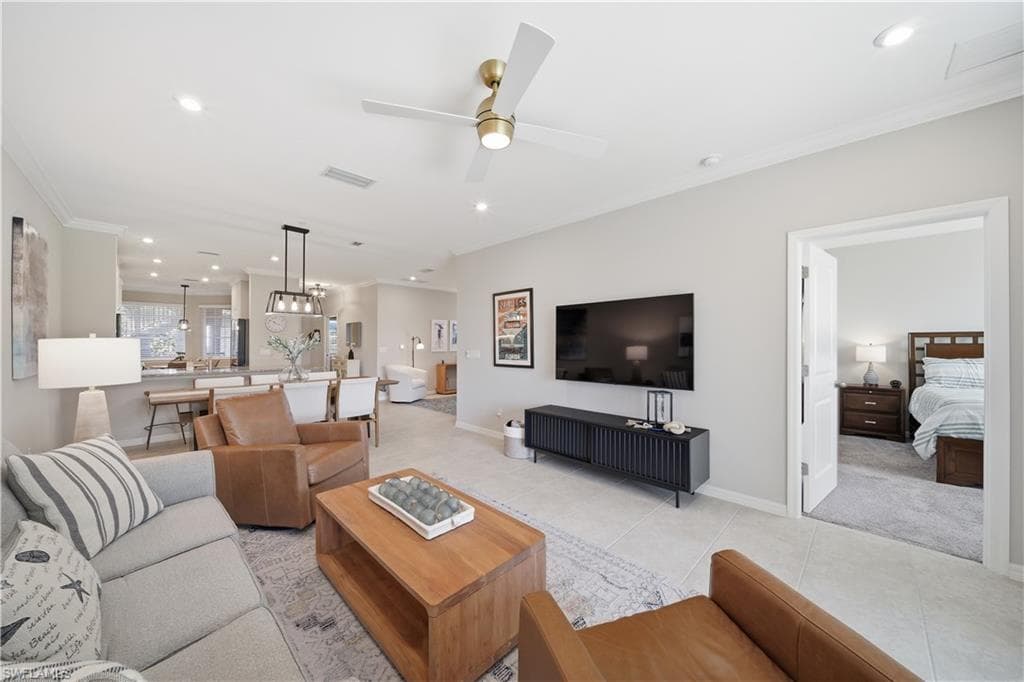 9394 Pocida CT 101 NAPLES, FL 34119