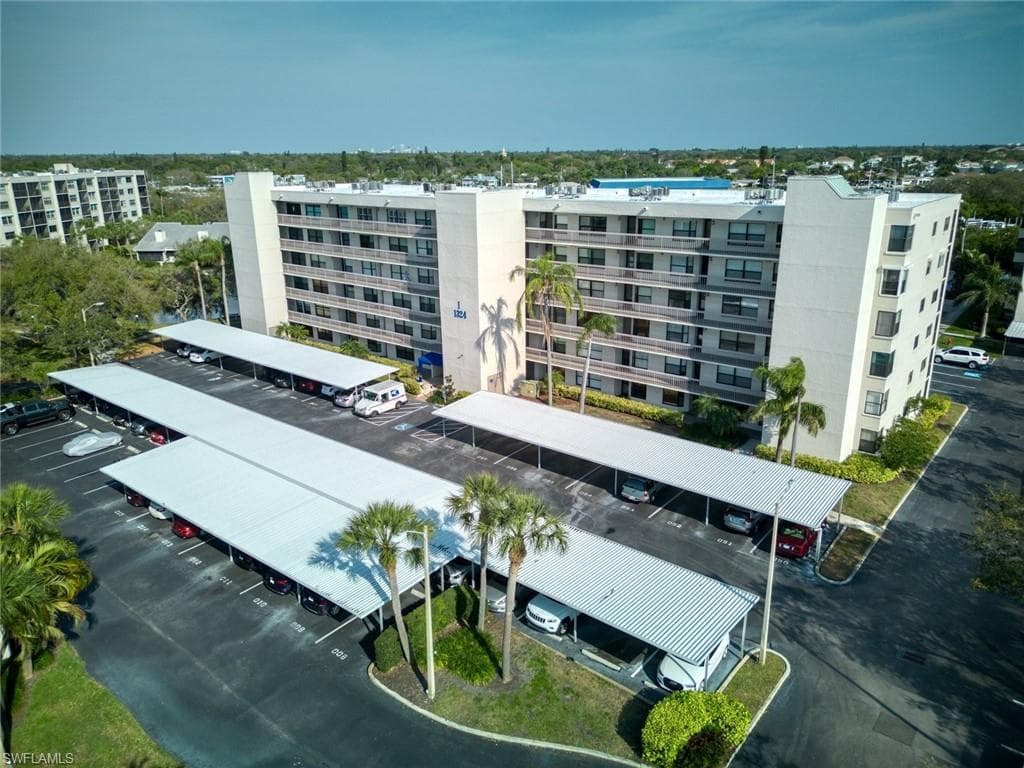 1324 Pasadena AVE S 204 SOUTH PASADENA, FL 33707