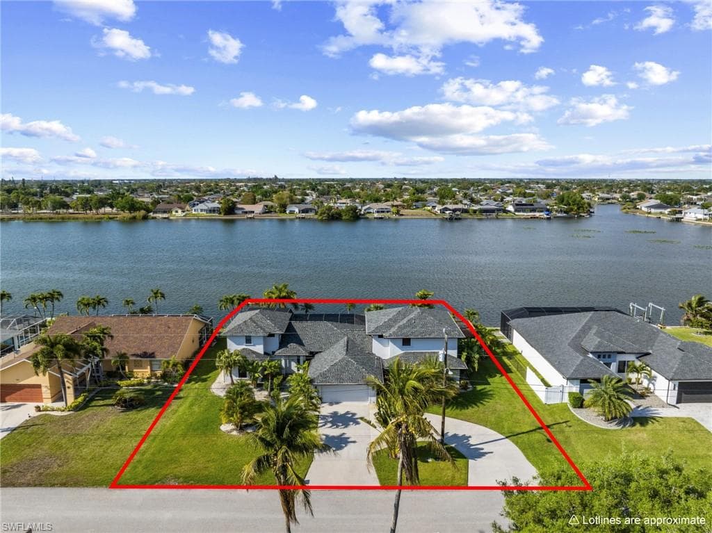 313 SE 6th ST CAPE CORAL, FL 33990