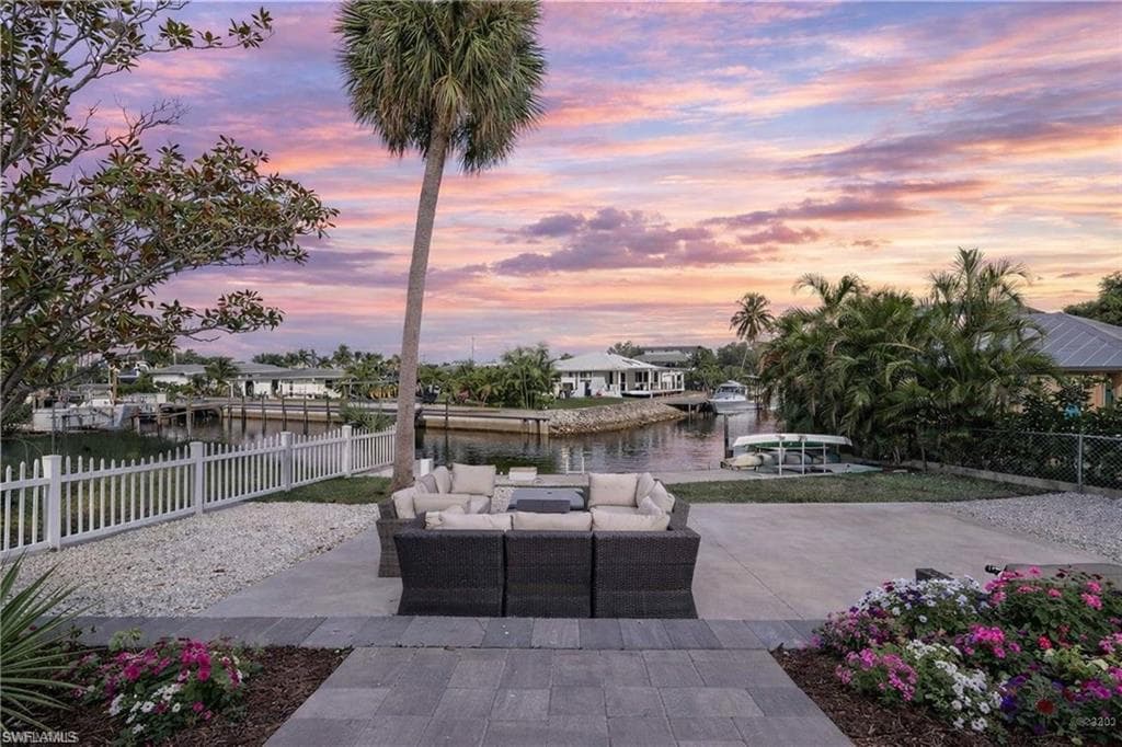 3461 Lakeview DR NAPLES, FL 34112