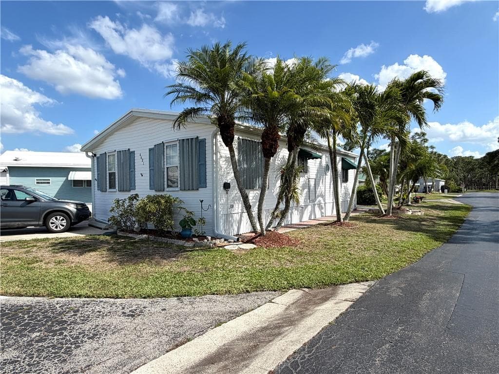 4621 Liberty LN E ESTERO, FL 33928