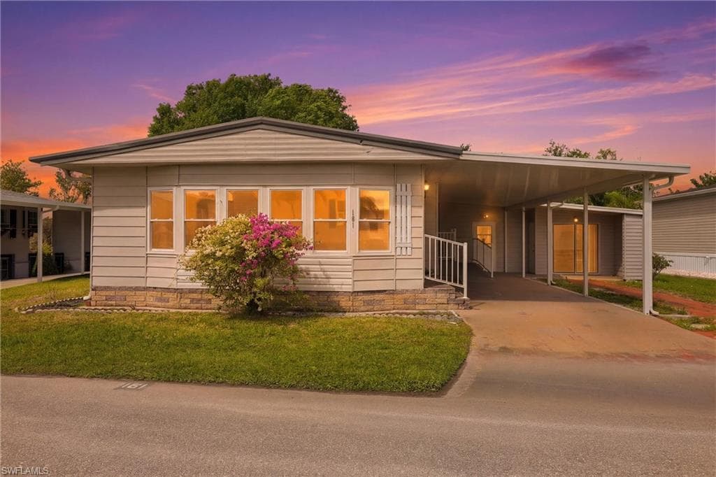 181 Manatee LOOP PUNTA GORDA, FL 33950