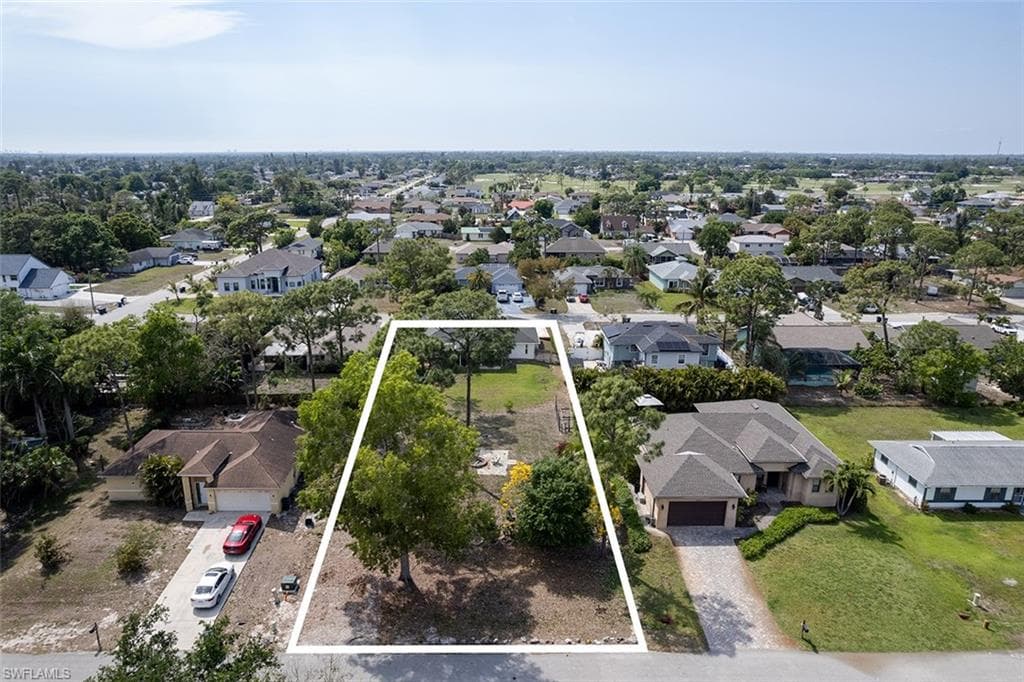 18250 OAK RD FORT MYERS, FL 33967