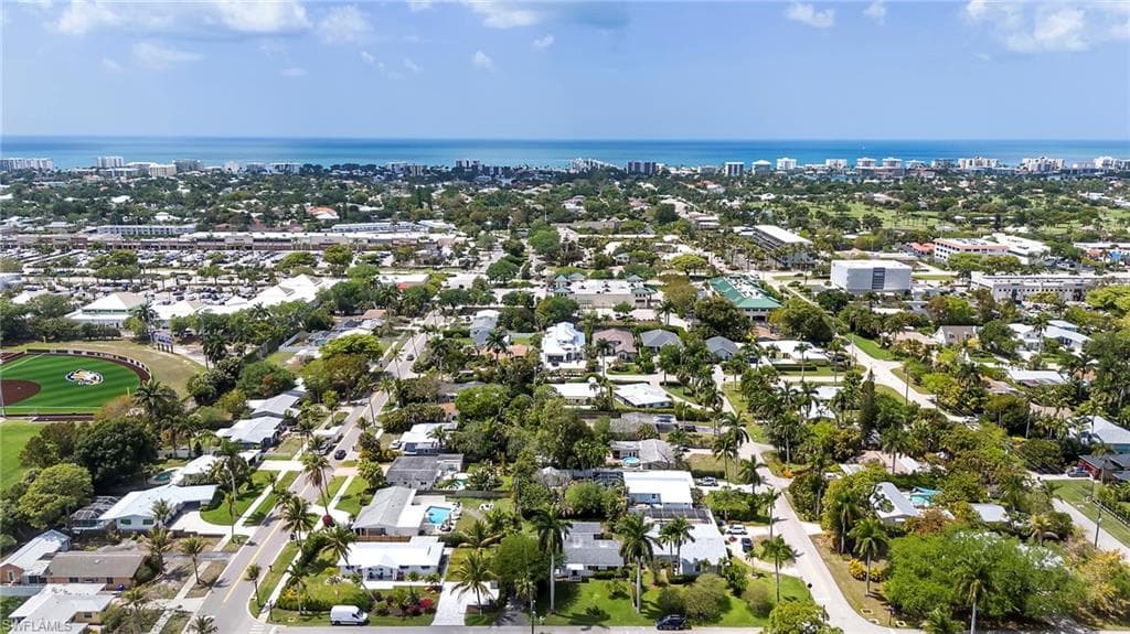 2261 11th ST N NAPLES, FL 34103