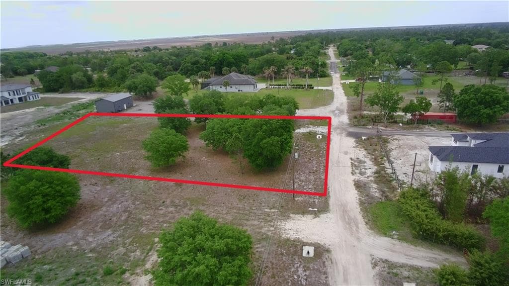 7860 3rd TER LABELLE, FL 33935