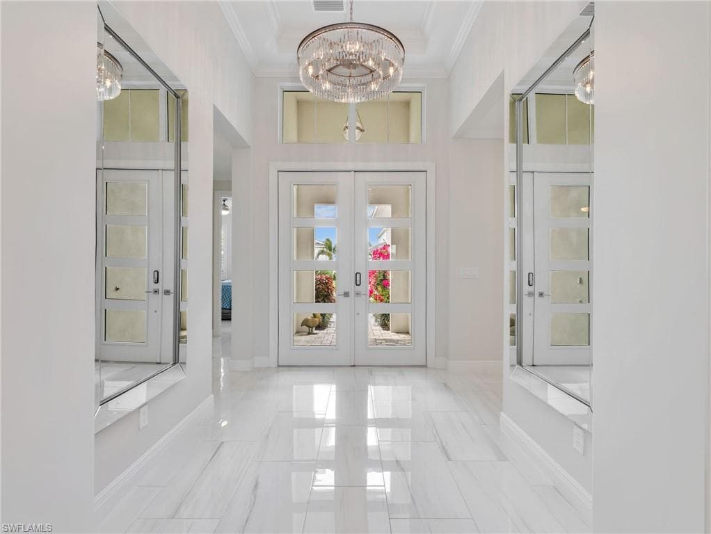 9257 Cayman DR NAPLES, FL 34114