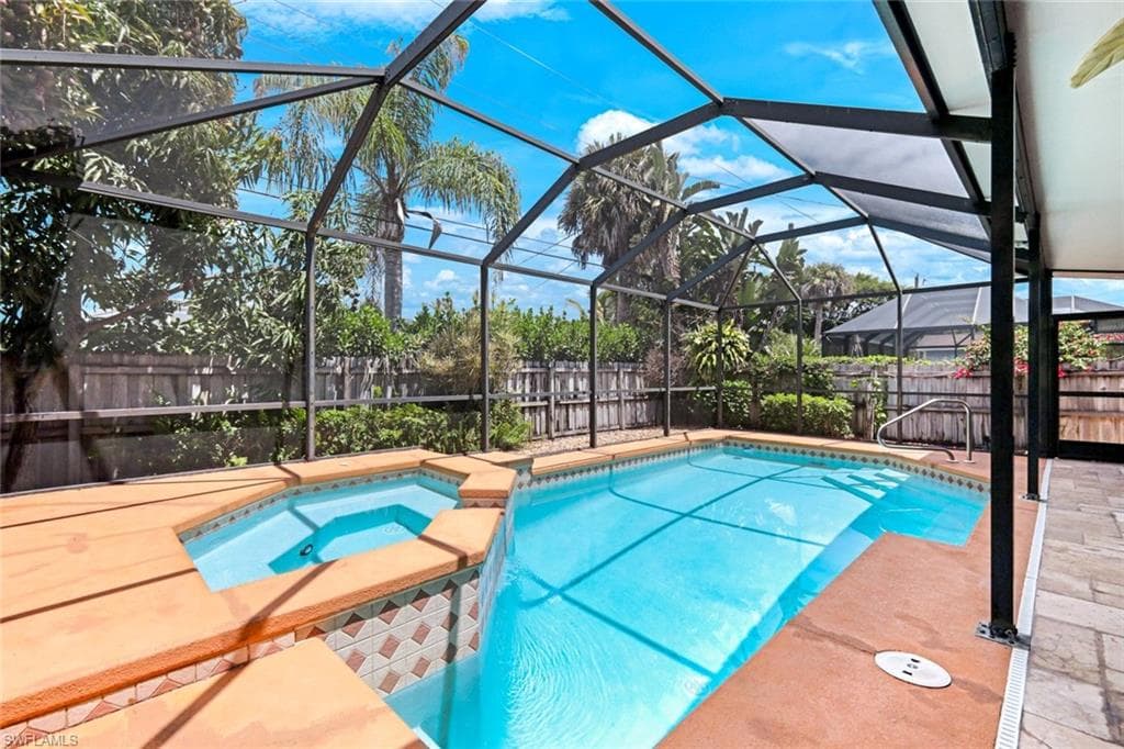 765 101st AVE N NAPLES, FL 34108