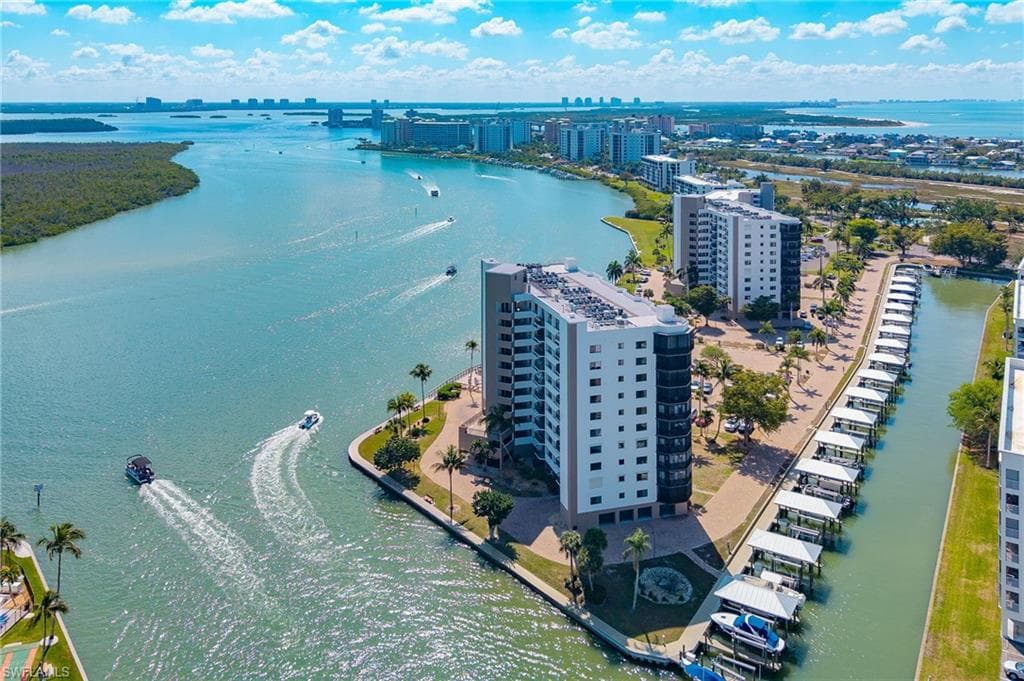 4265 Bay Beach LN 522 FORT MYERS BEACH, FL 33931