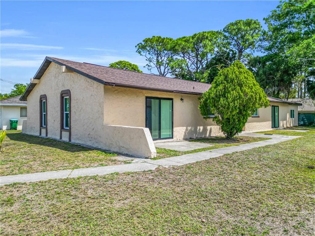 421/423 24th AVE CAPE CORAL, FL 33990