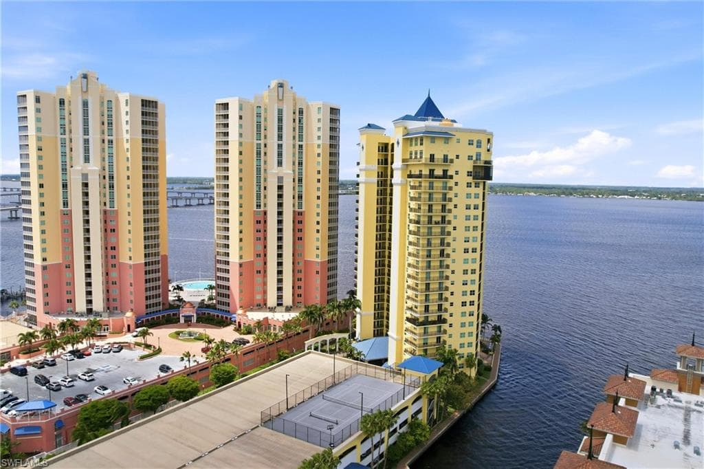 2797 First ST 2105 FORT MYERS, FL 33916