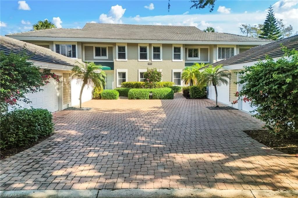 3280 Crossings CT 21 BONITA SPRINGS, FL 34134