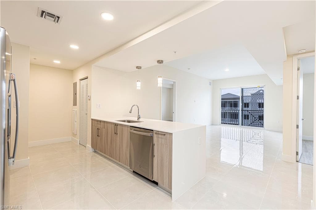 26610 ROSEWOOD POINTE DR 308 BONITA SPRINGS, FL 34135