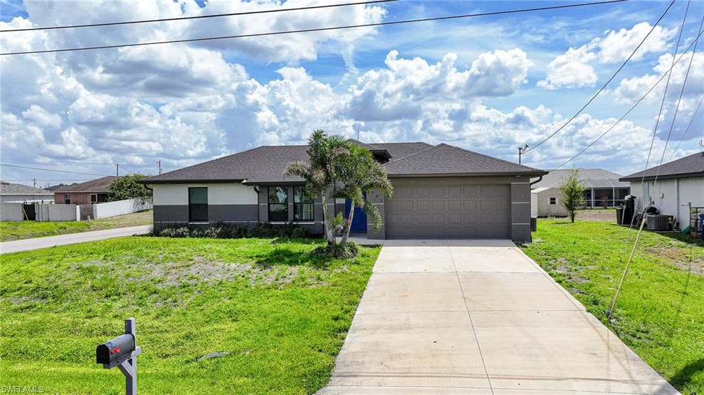 2601 43rd ST SW LEHIGH ACRES, FL 33976
