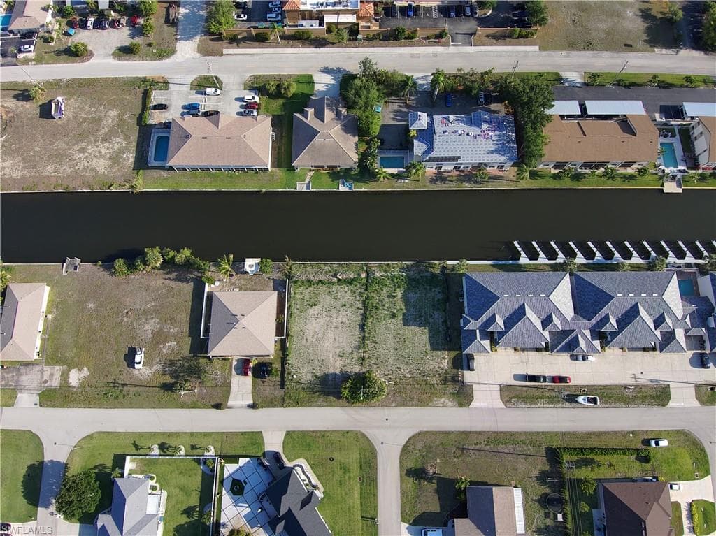 628 47th ST CAPE CORAL, FL 33914