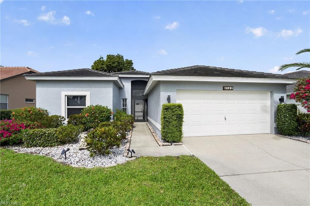 9131 Old Hickory CIR FORT MYERS, FL 33912