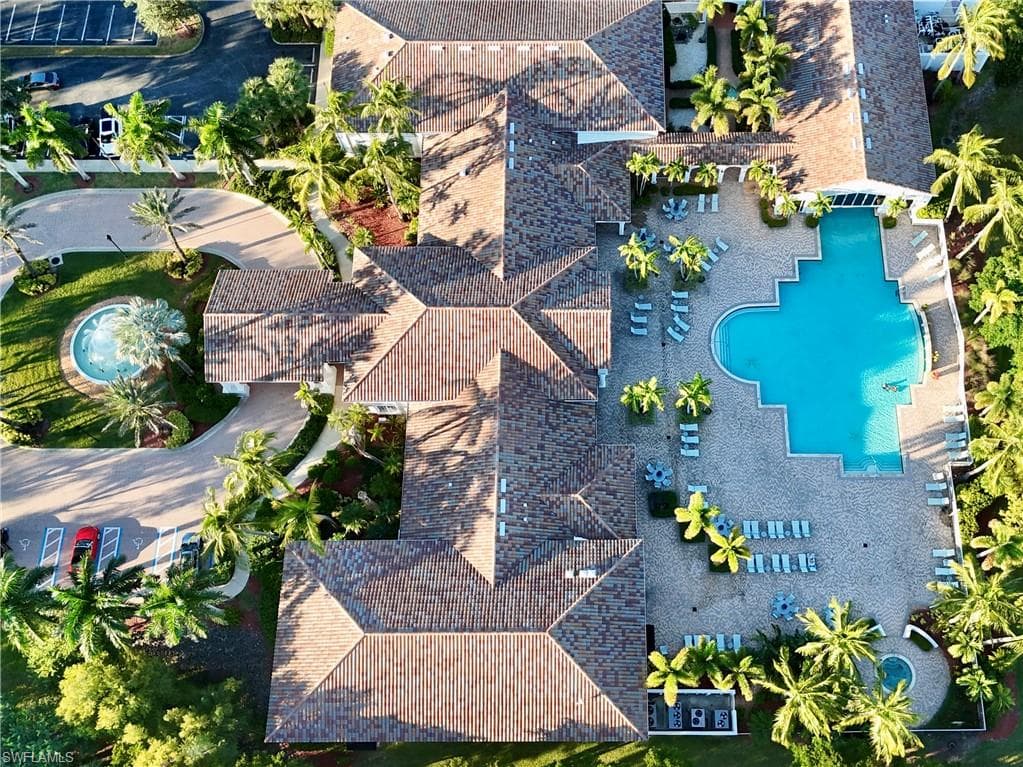 8832 Cascades Isle BLVD ESTERO, FL 33928
