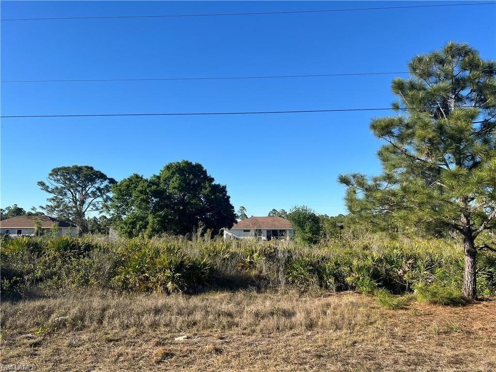 2706 49th ST W LEHIGH ACRES, FL 33971