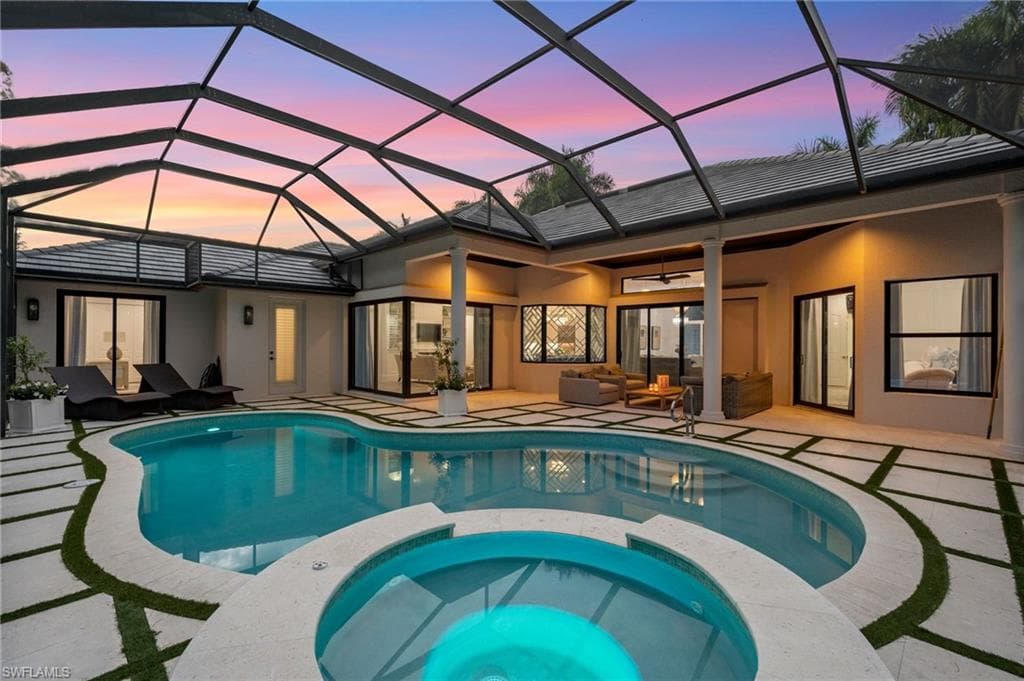 9833 Clear Lake CIR NAPLES, FL 34109