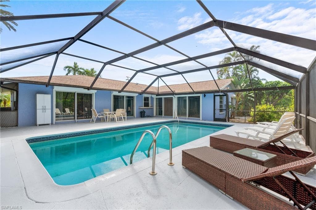 560 Century DR MARCO ISLAND, FL 34145