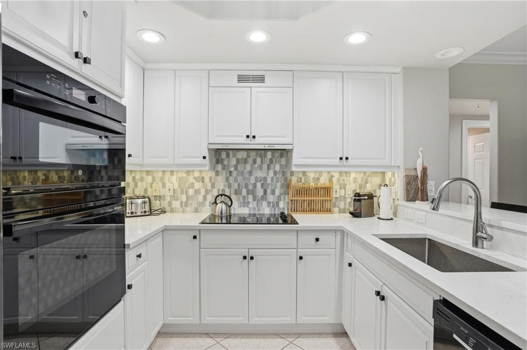 2738 Tiburon BLVD E B104 NAPLES, FL 34109