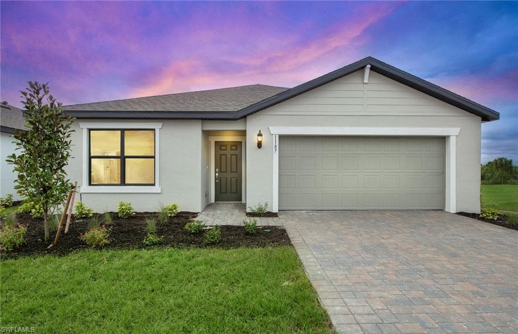 1177 Caloosa Creek DR LABELLE, FL 33935