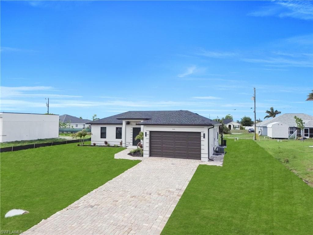 513 NW 25th TER CAPE CORAL, FL 33993